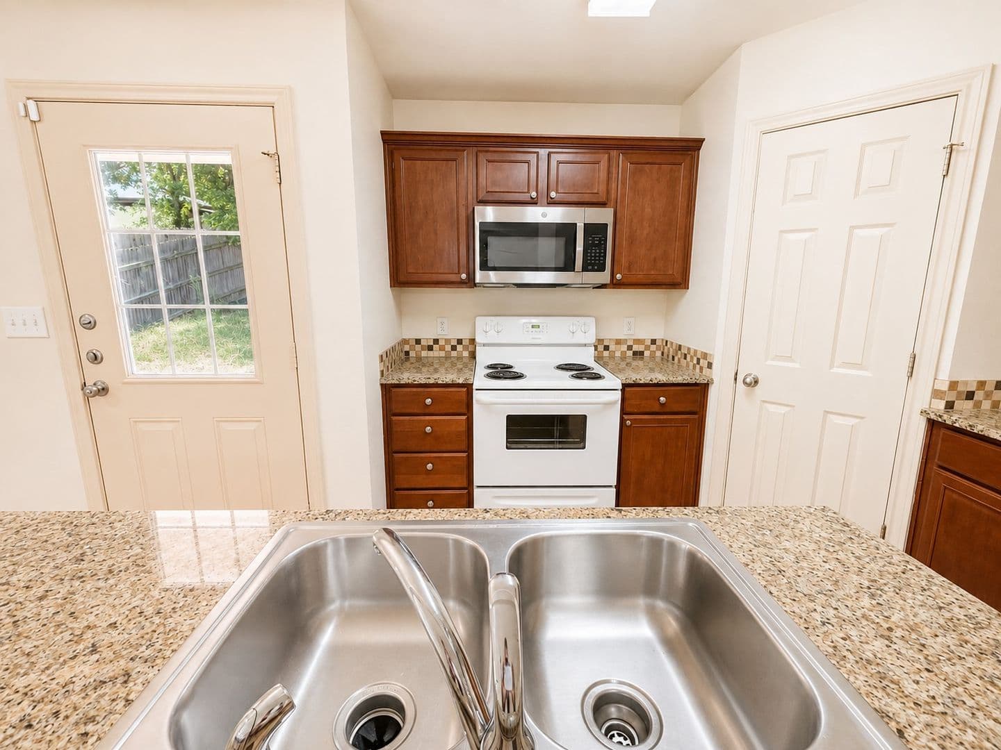 907 Parkplace Ridge 6 of 20
