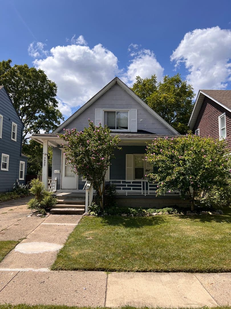 D078 Pershing St 3430 1 of 8
