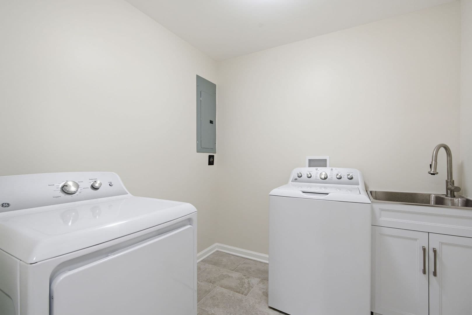 18 Grandin Cir 32 of 37