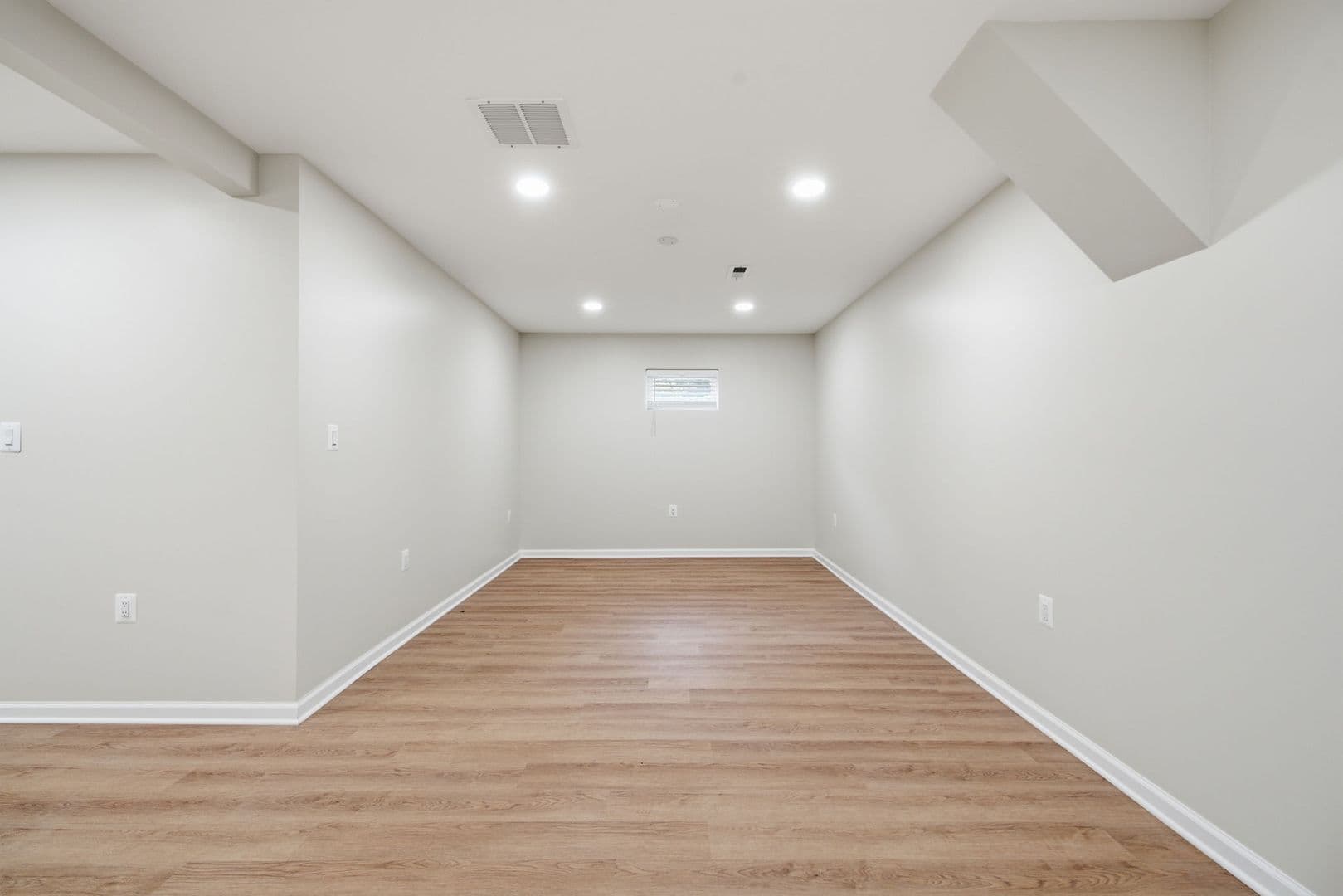 18 Grandin Cir 28 of 37