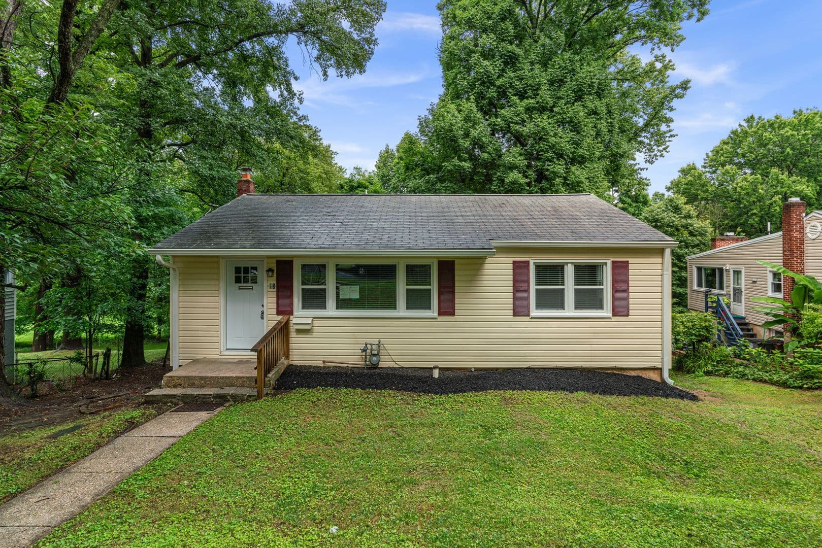 18 Grandin Cir 1 of 37