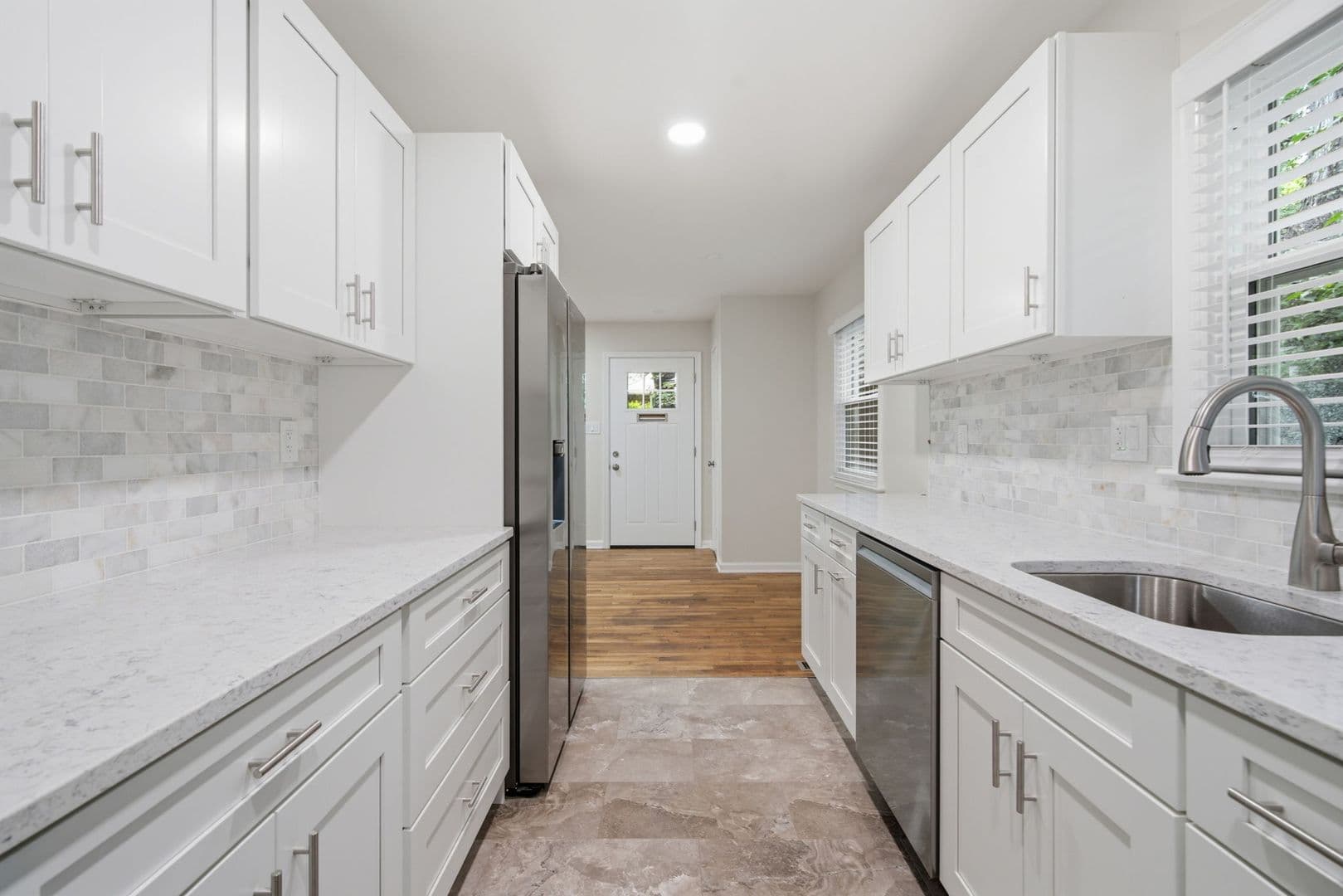 18 Grandin Cir 6 of 37