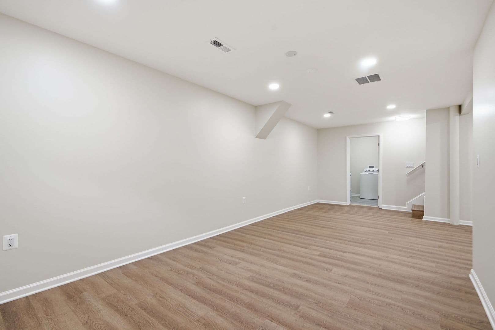 18 Grandin Cir 23 of 37