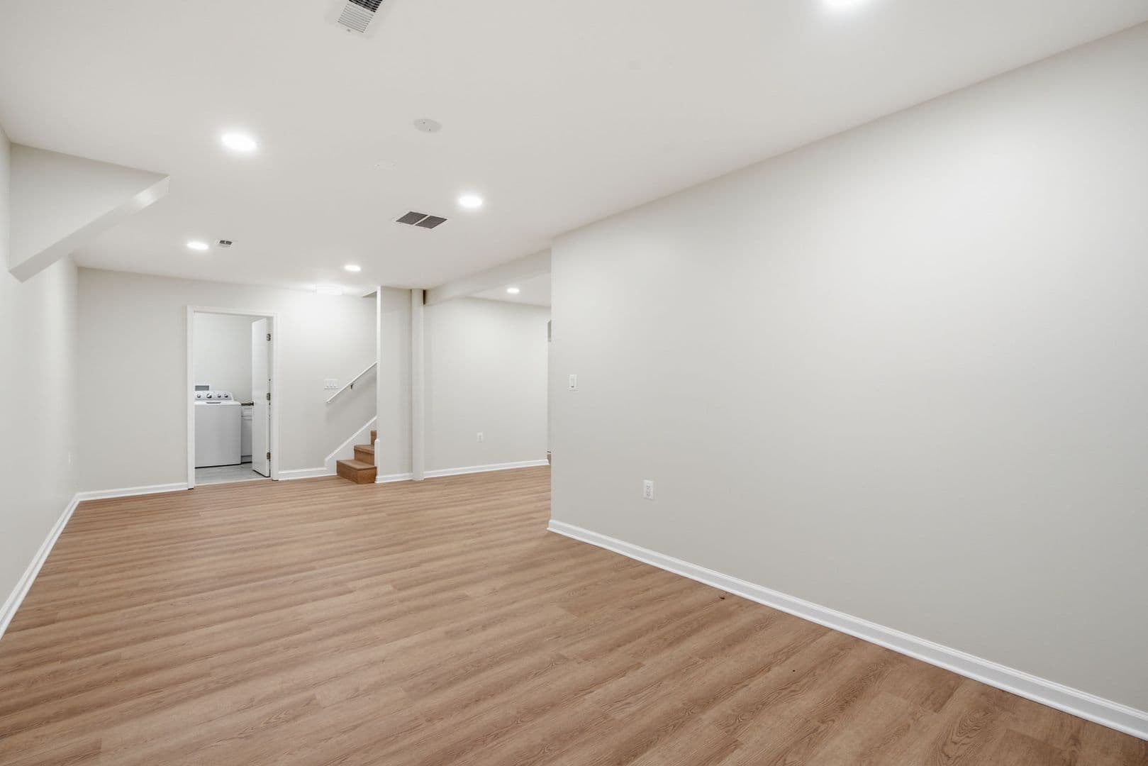 18 Grandin Cir 24 of 37