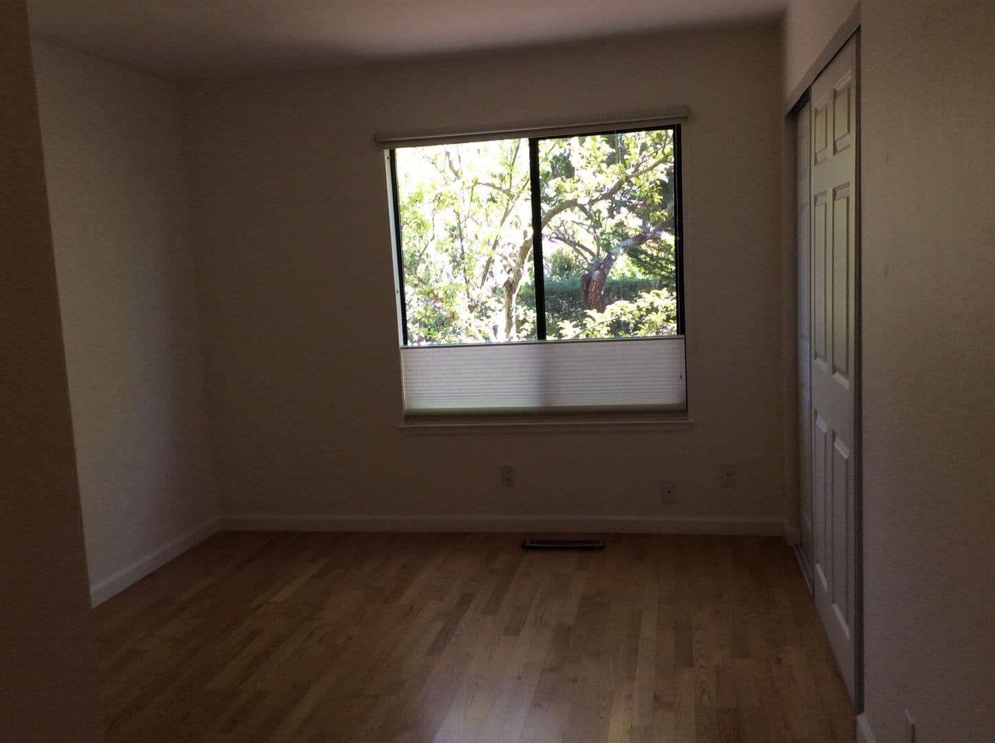 1 Berkeley Ct 12 of 19