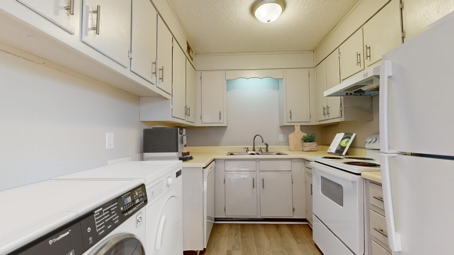 Ridge View Apartments 4 of 7