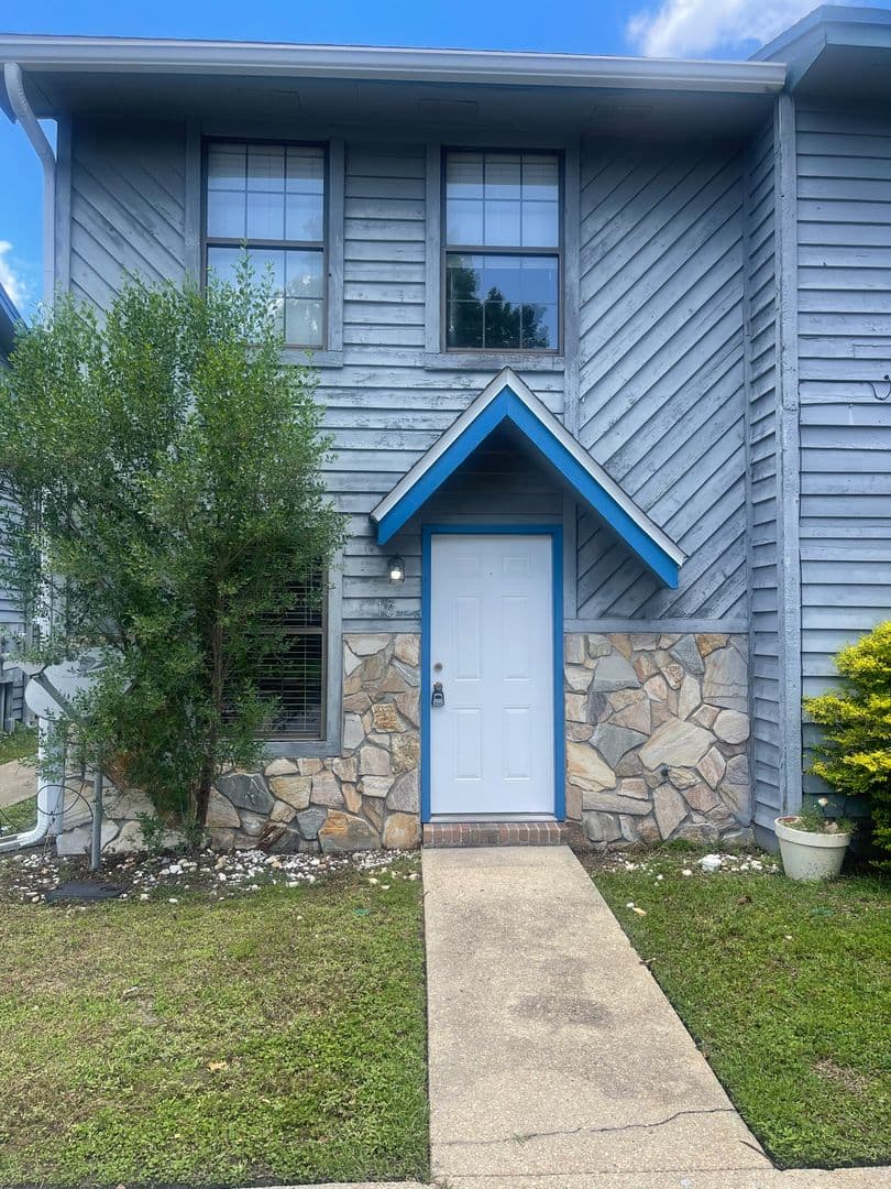 PW-1325 Greendale Avenue #16 1 of 16