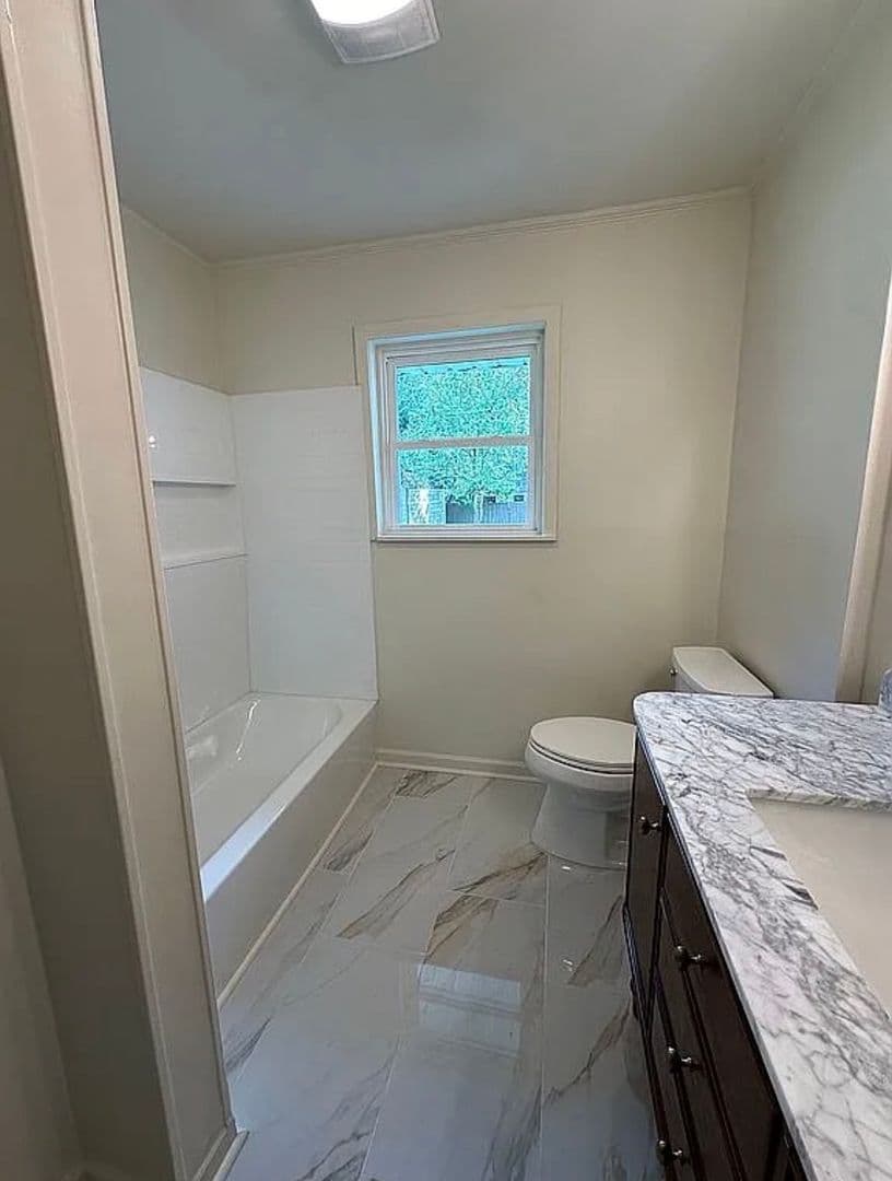 214 Brentwood Blvd 8 of 15