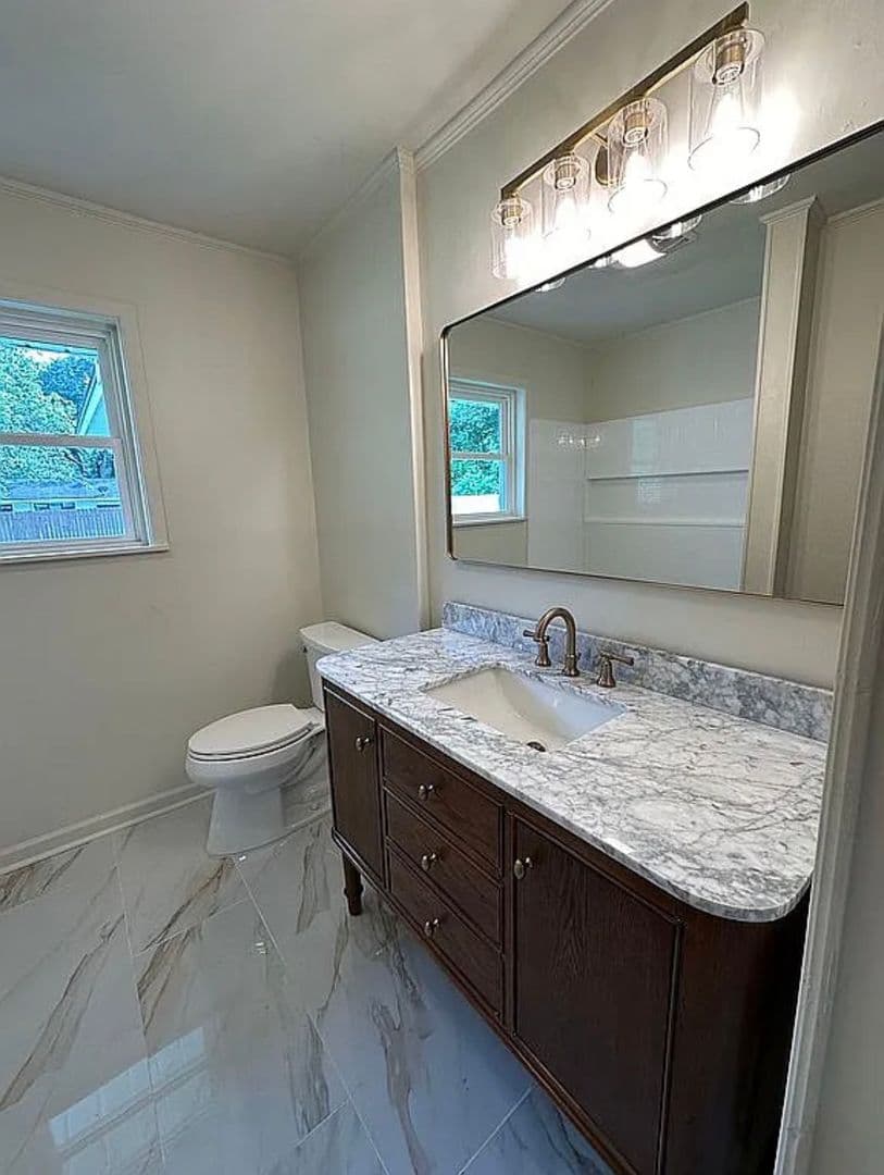 214 Brentwood Blvd 7 of 15