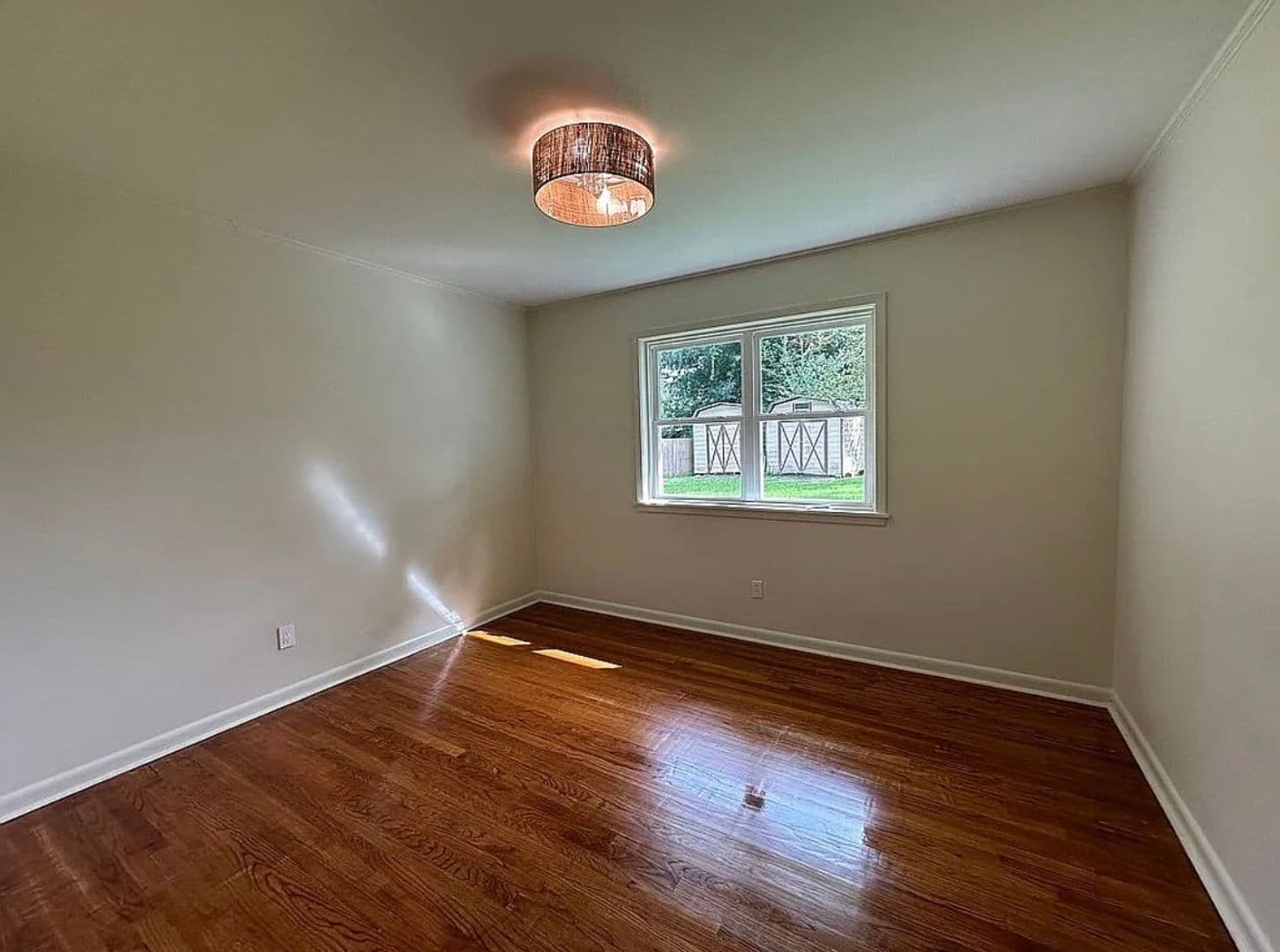 214 Brentwood Blvd 12 of 15