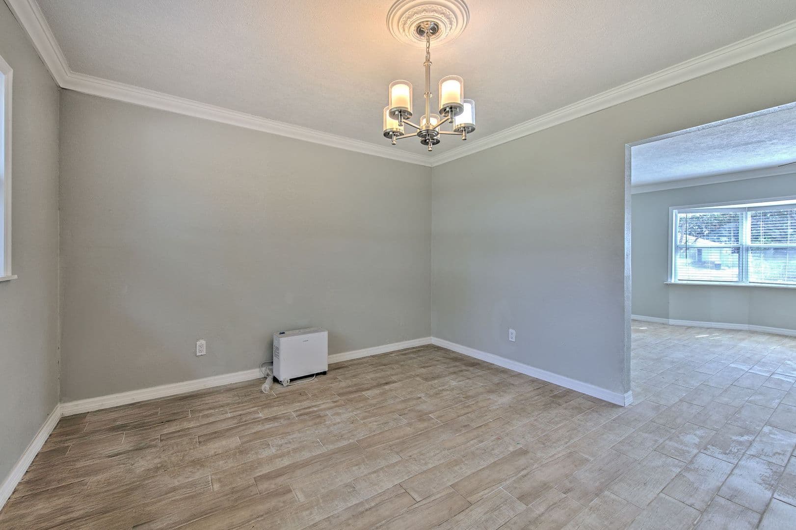 4711 w san rafael 21 of 47