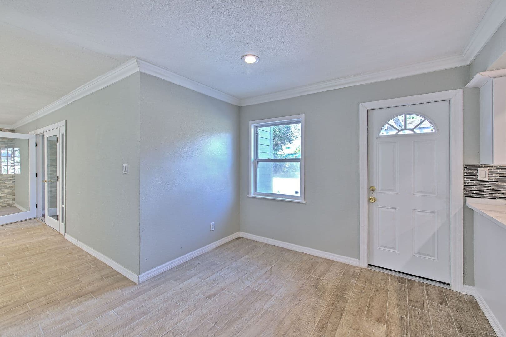 4711 w san rafael 30 of 47