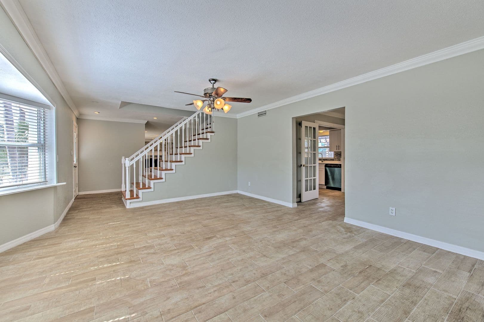 4711 w san rafael 20 of 47