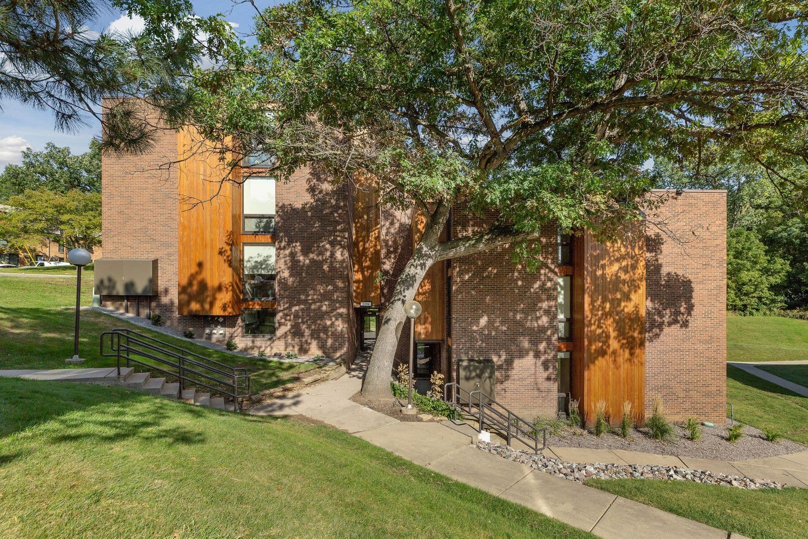 Greenway Village Apartments 24 of 27