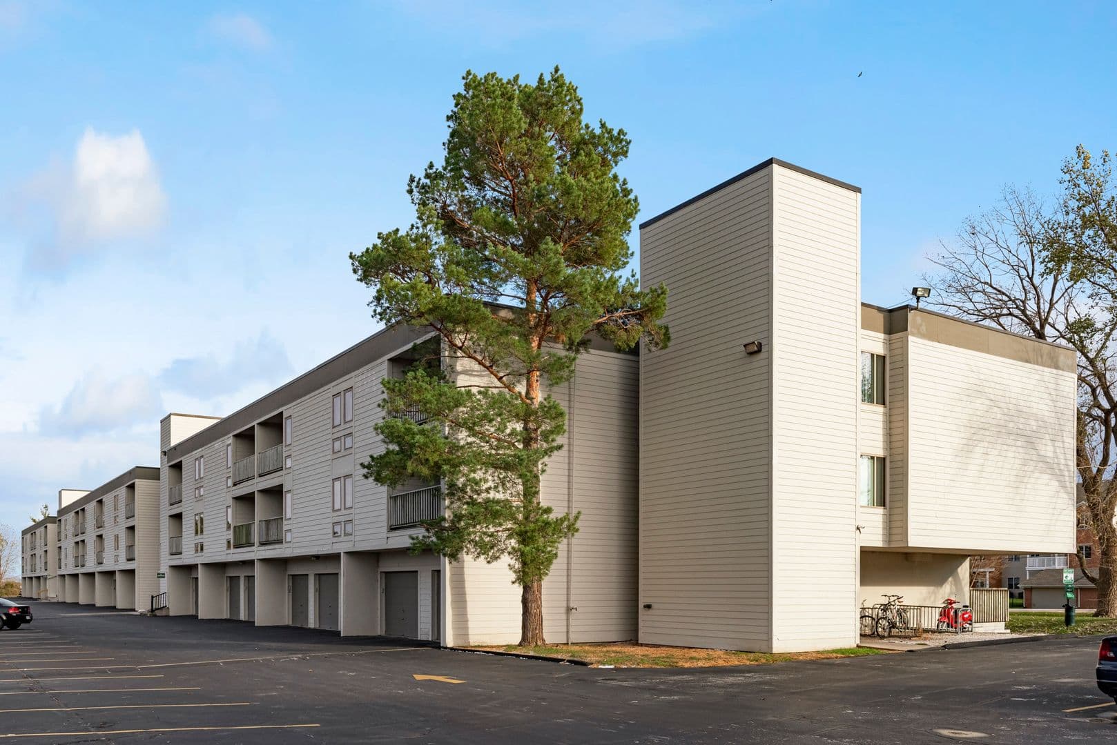 Oakwood Apartments 14 of 14