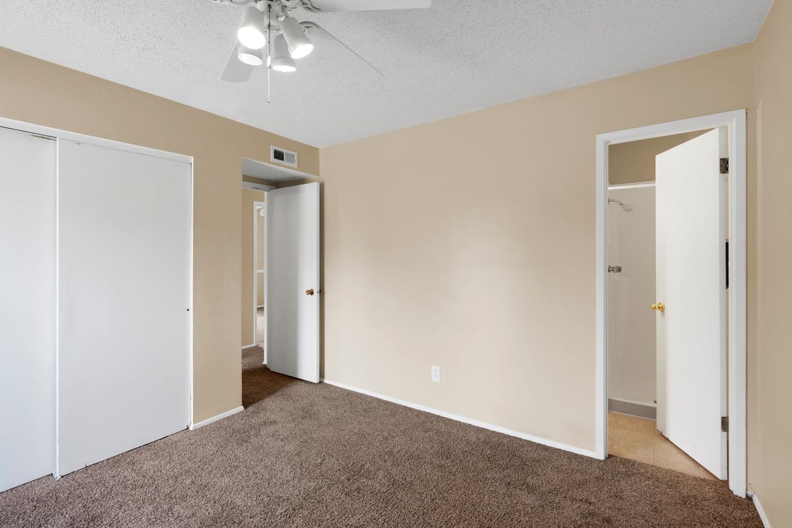 Alpine Apartments 10 of 22