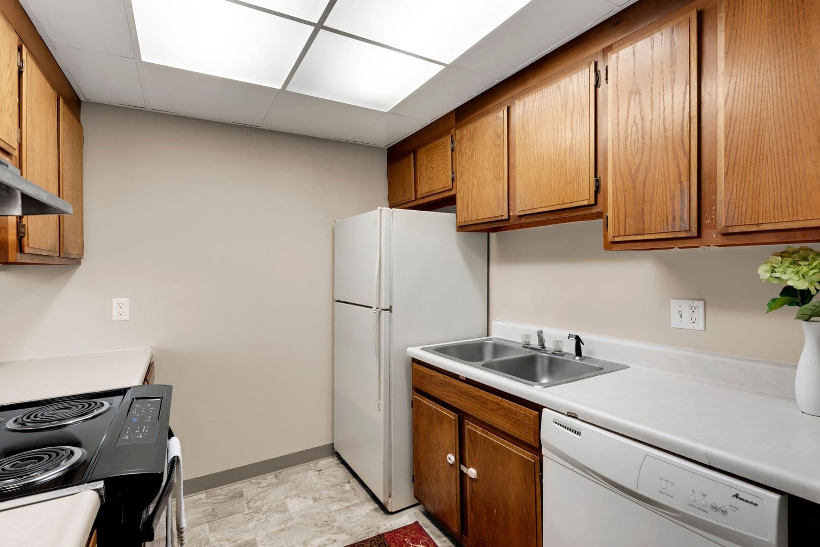 Oakwood Apartments 7 of 17