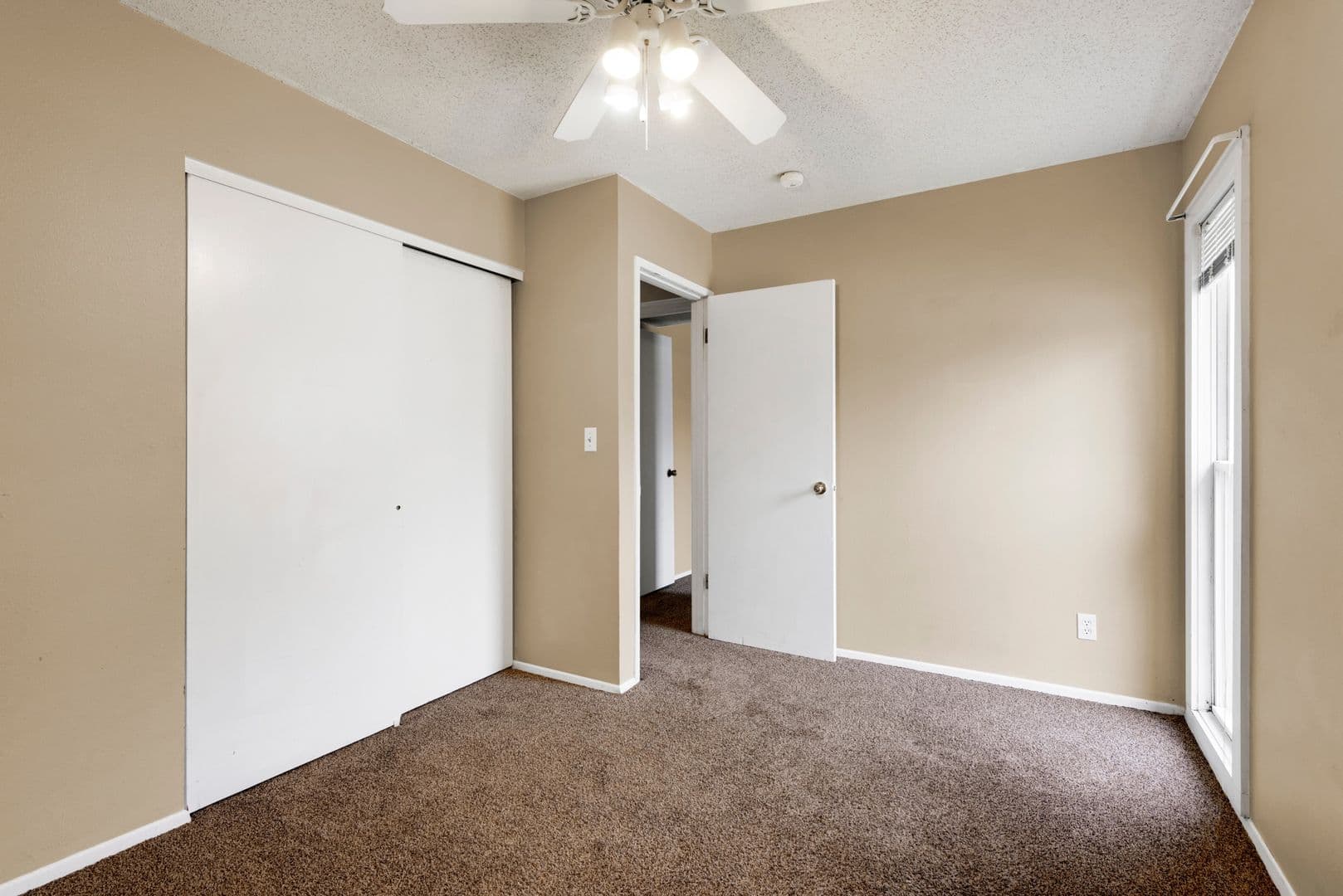 Alpine Apartments 14 of 22