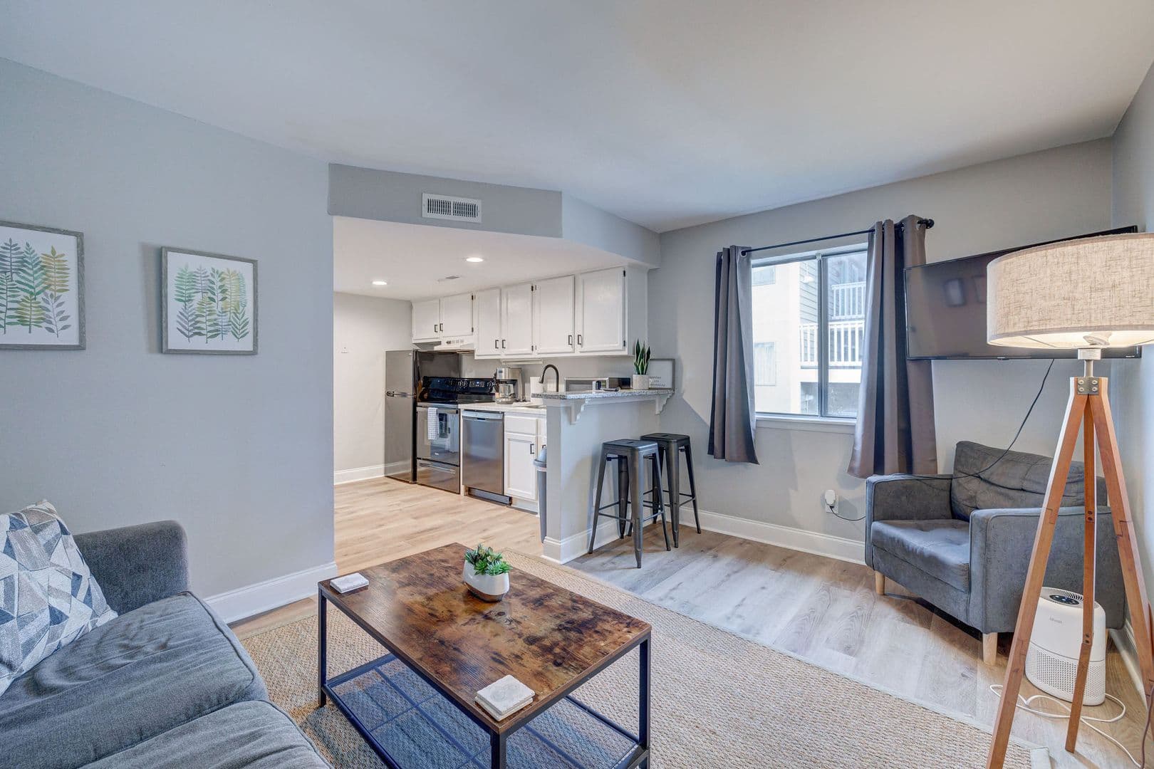 1 Bedroom Adjacent to UNCW 5 of 27