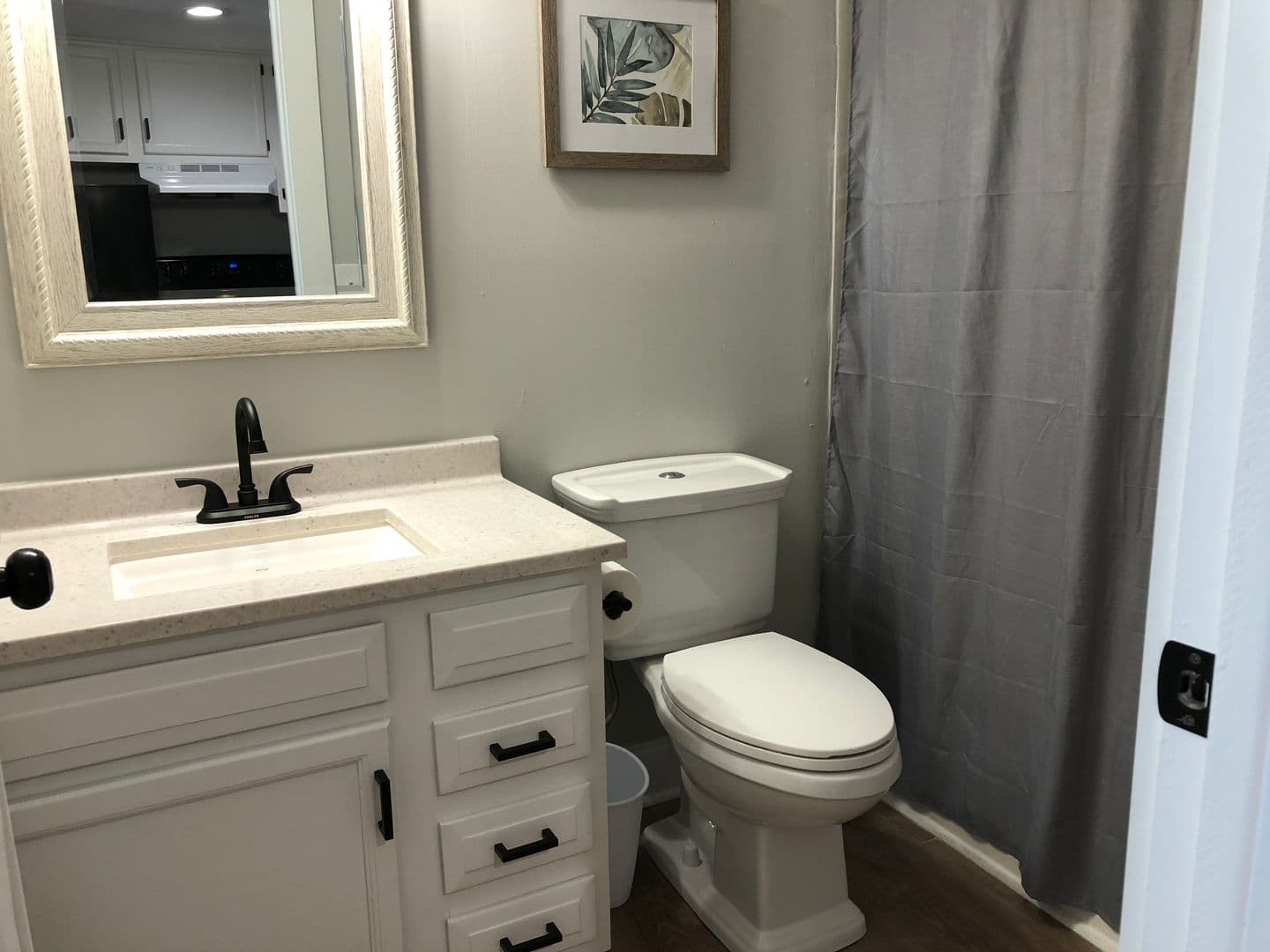 1 Bedroom Adjacent to UNCW 9 of 13