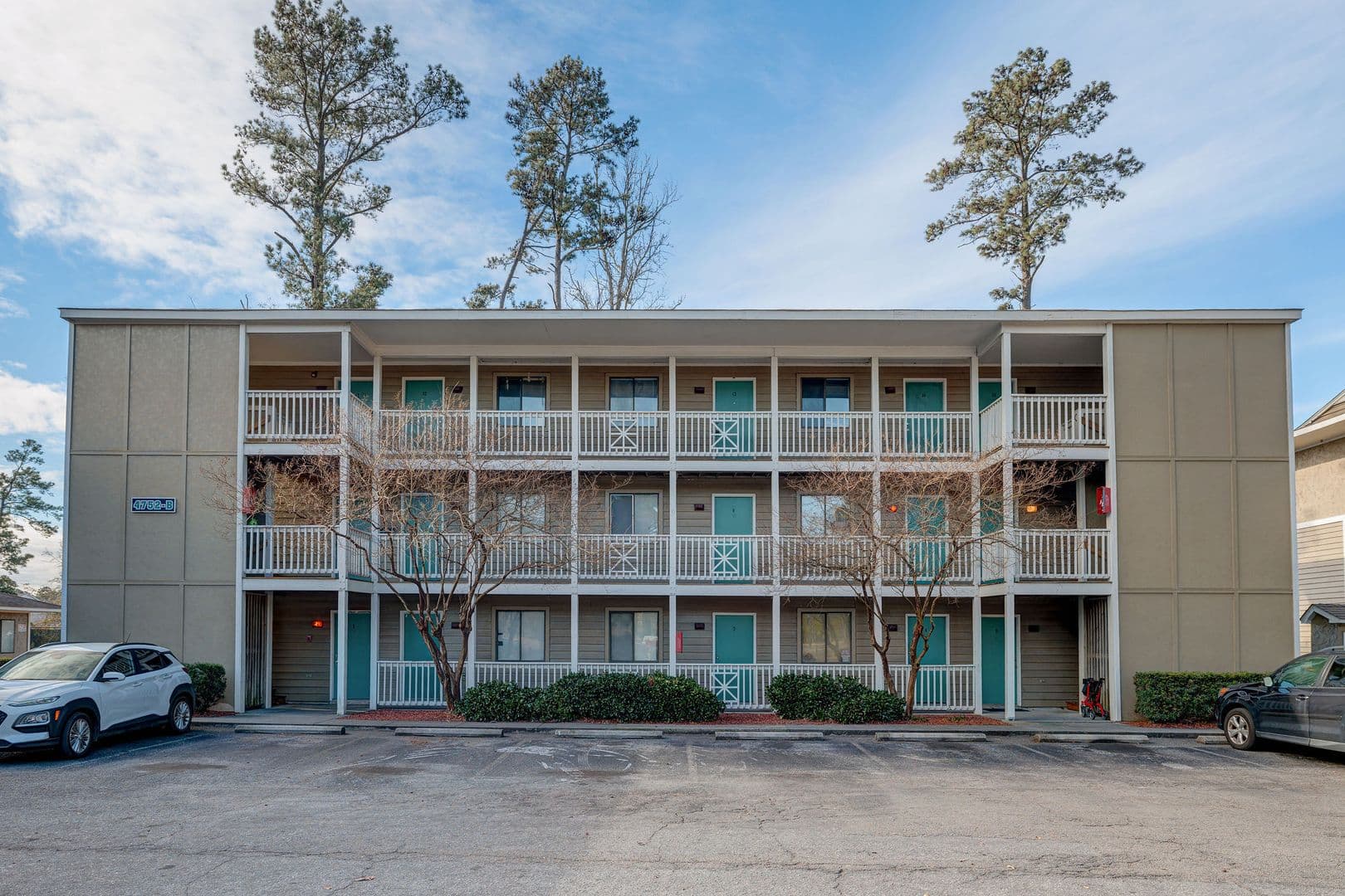 1 Bedroom Adjacent to UNCW 2 of 27
