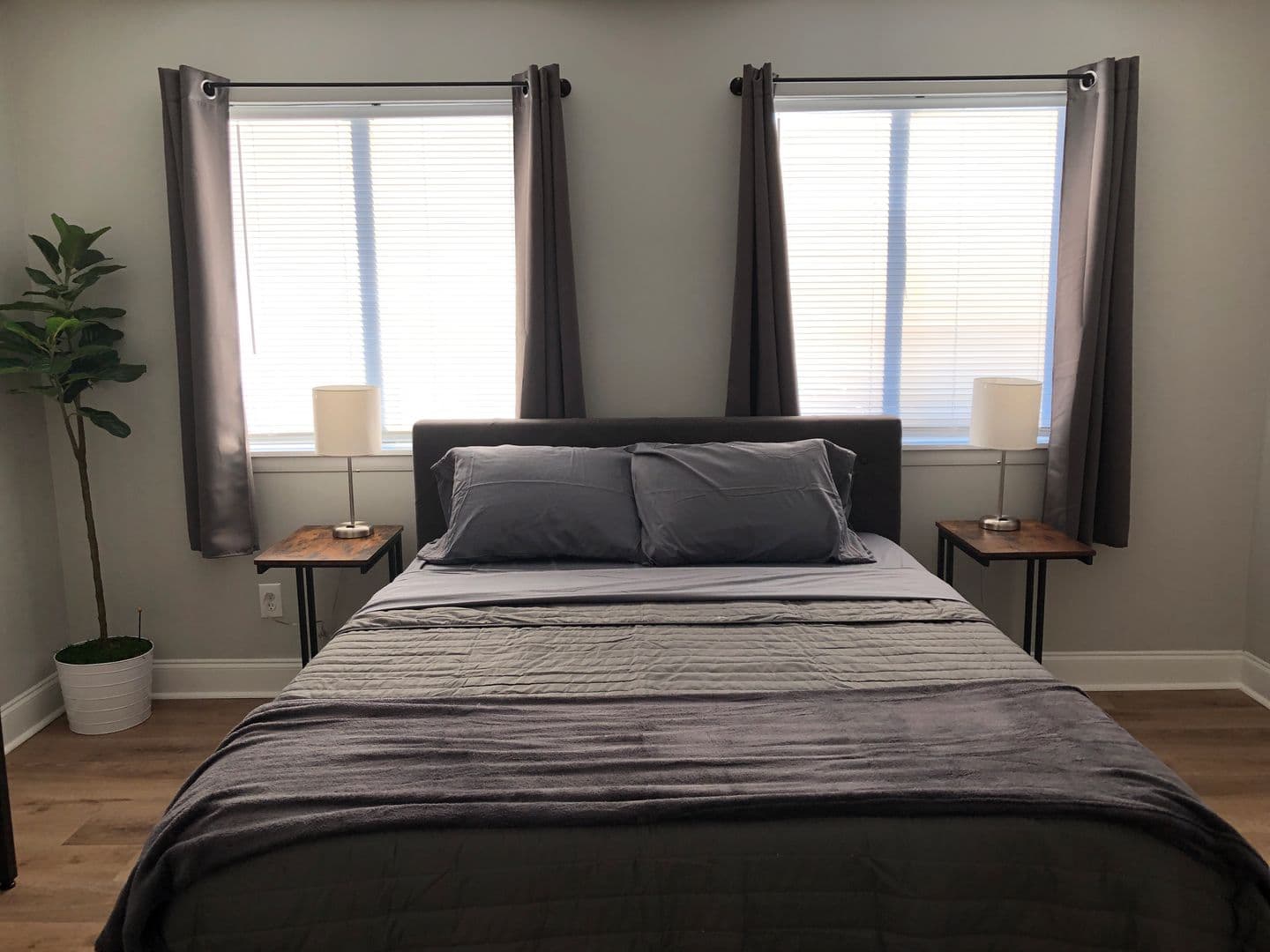 1 Bedroom Adjacent to UNCW 10 of 13