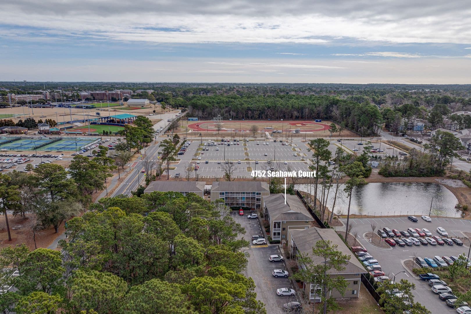 1 Bedroom Adjacent to UNCW 19 of 20