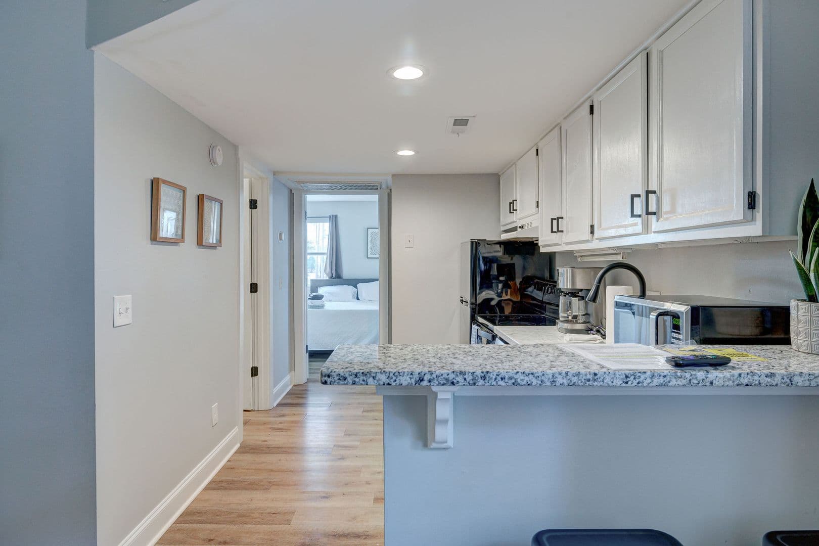 1 Bedroom Adjacent to UNCW 4 of 20