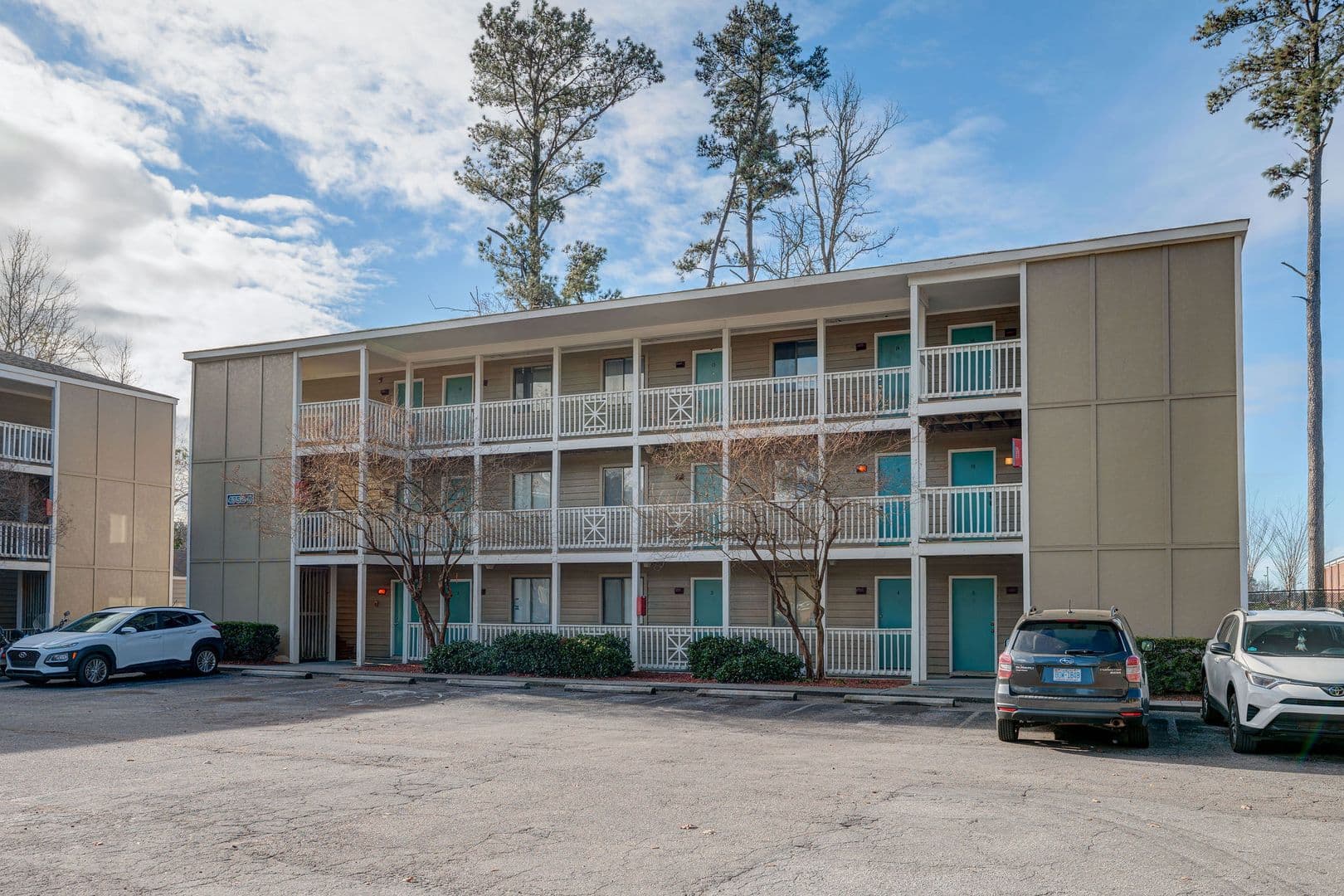 1 Bedroom Adjacent to UNCW 1 of 20