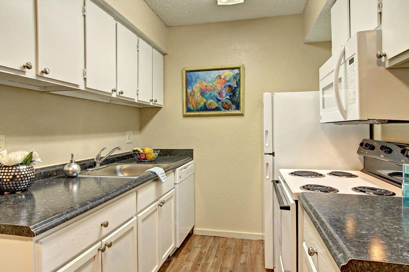 Sawmill Apartments 3 of 8