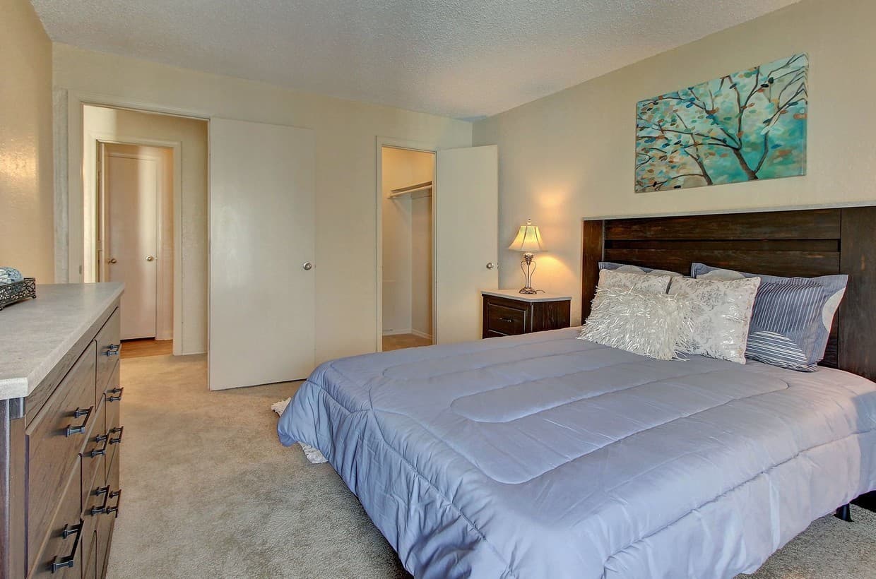 Woodland Hills Apartments 4 of 5