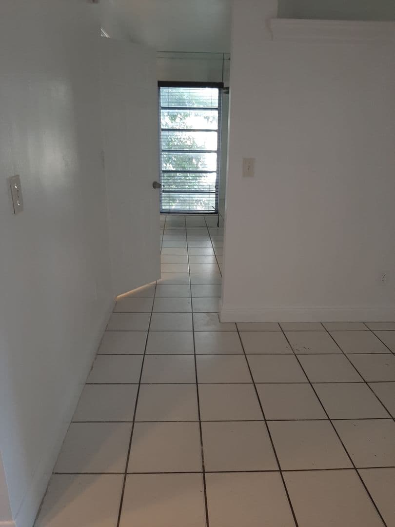 110 Sidonia Ave 6 of 6