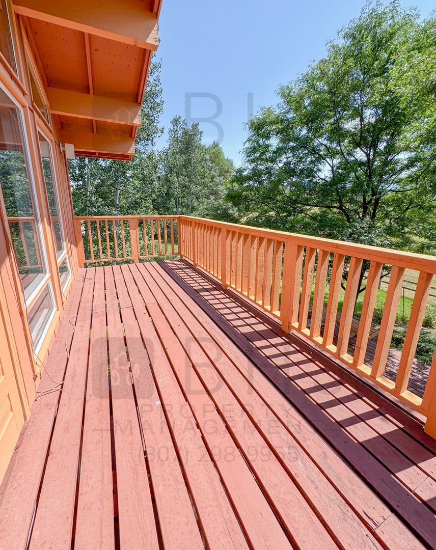 21 Mills Ln 38 of 66
