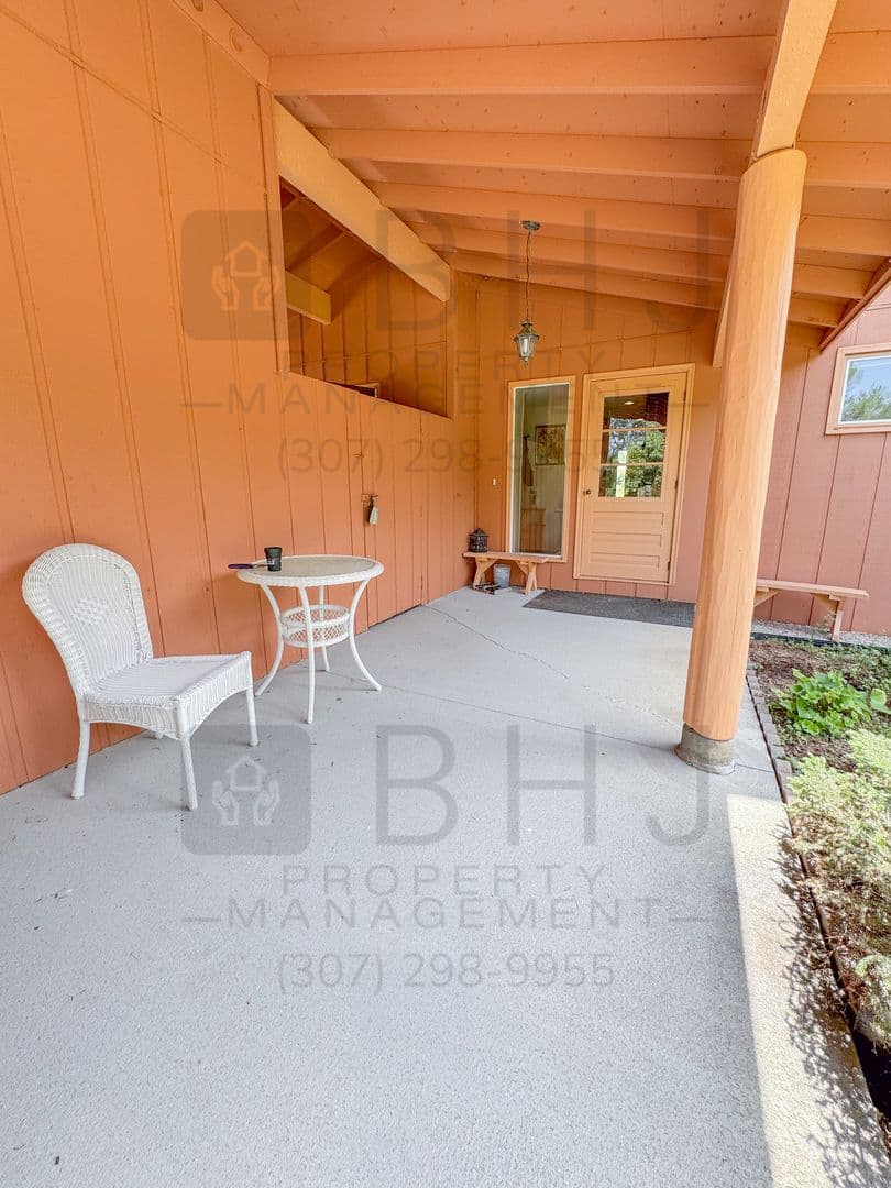 21 Mills Ln 58 of 66