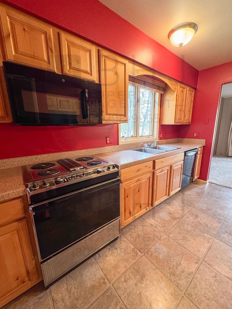 21 Mills Ln 3 of 66