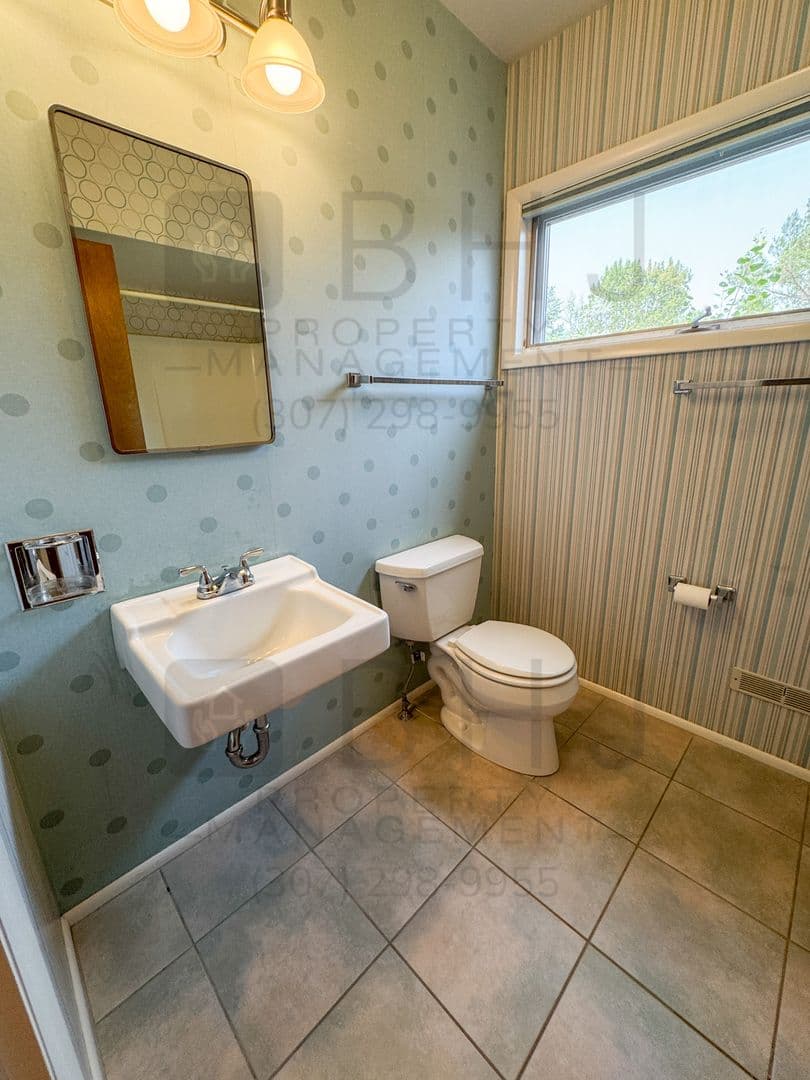 21 Mills Ln 27 of 66