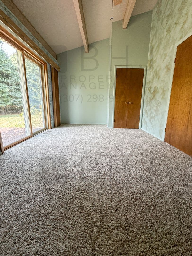 21 Mills Ln 52 of 66