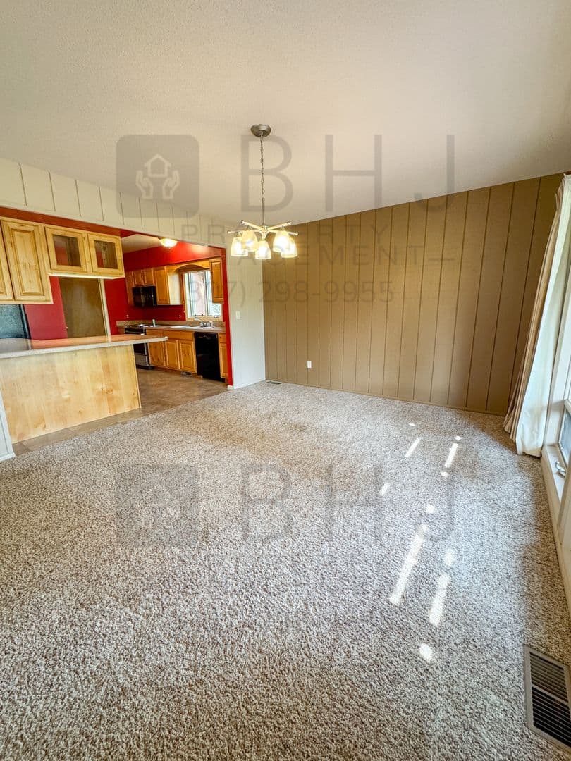 21 Mills Ln 48 of 66