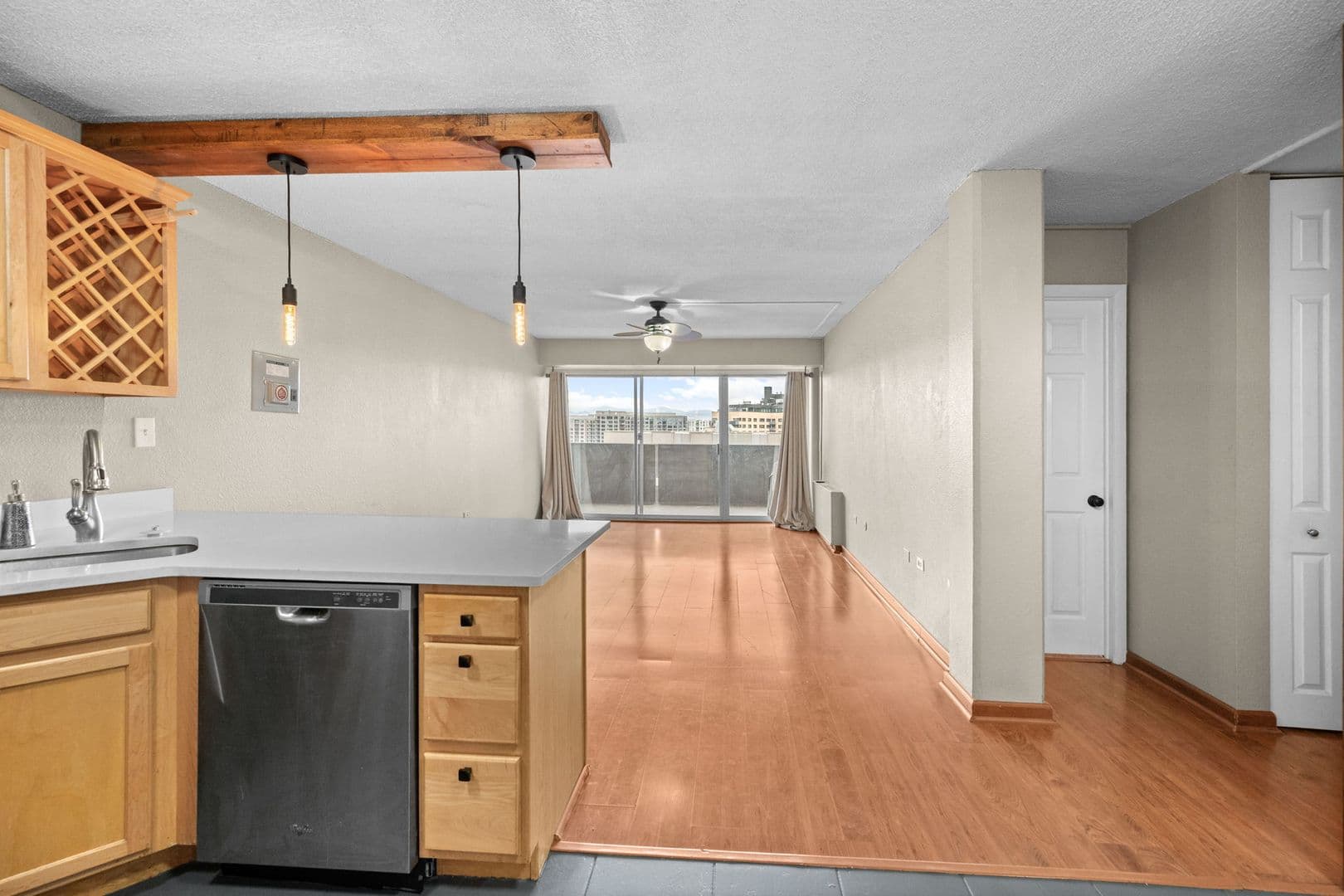 909 Logan St, Unit 11B RA 8 of 8