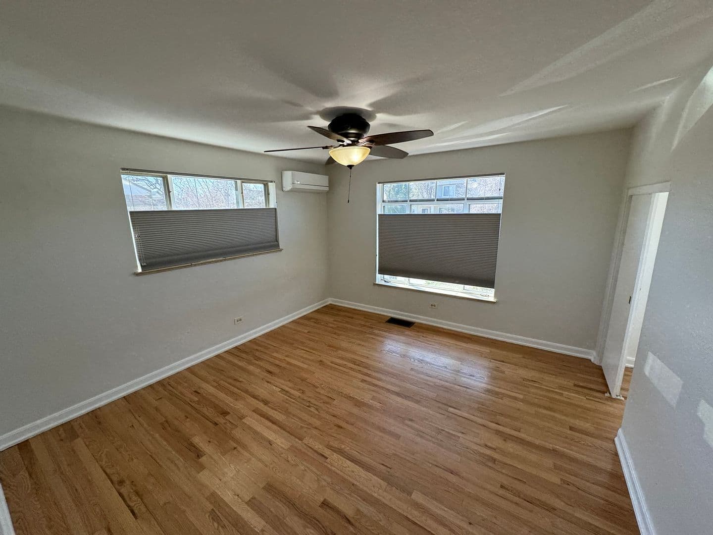 5098 Newton Street 5 of 8