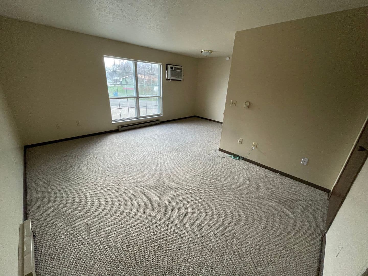 Wabash Shores Apartments 3 of 7