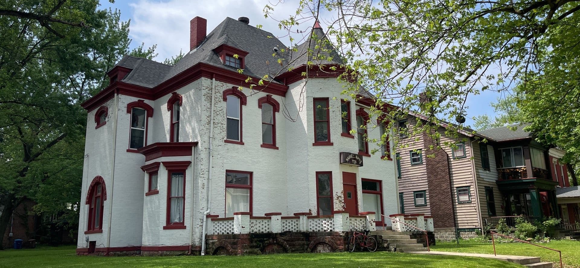 North Street Manor 1 of 7