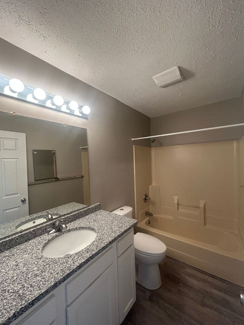 Lincoln Landing Apartments 9 of 11