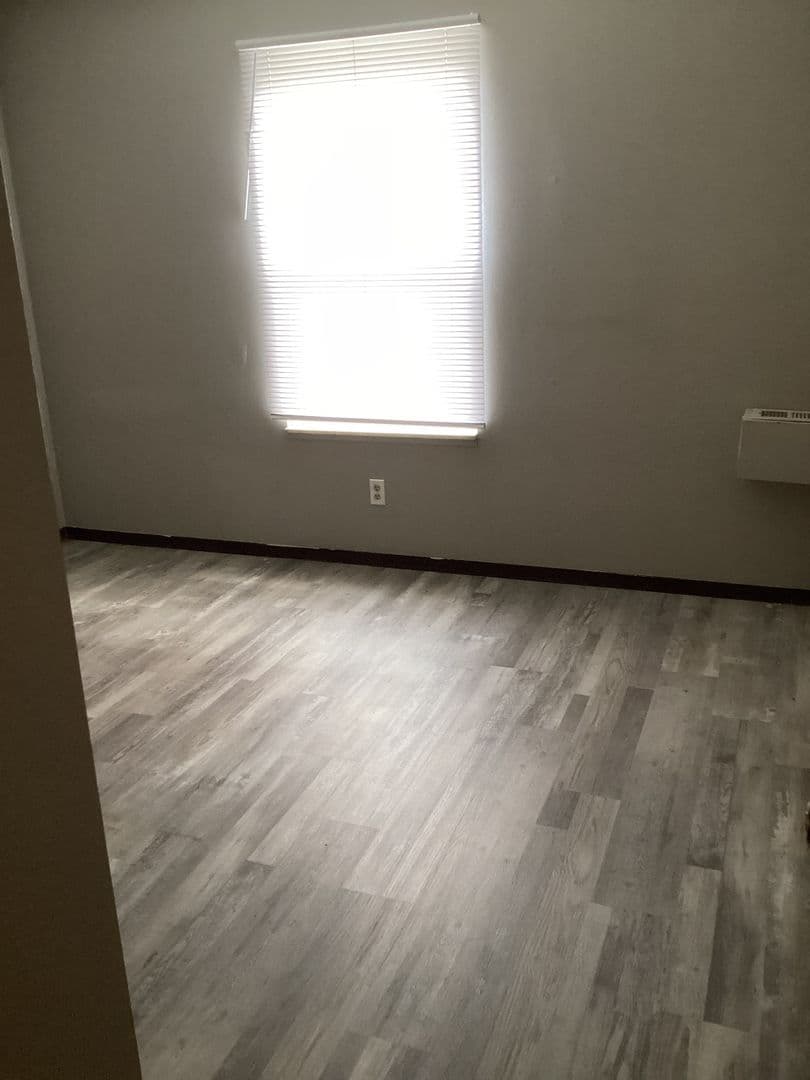 York Villa Apartments 8 of 12