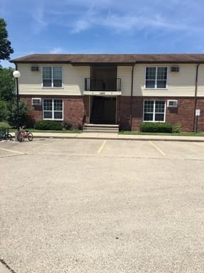 Wabash Shores Apartments 1 of 7