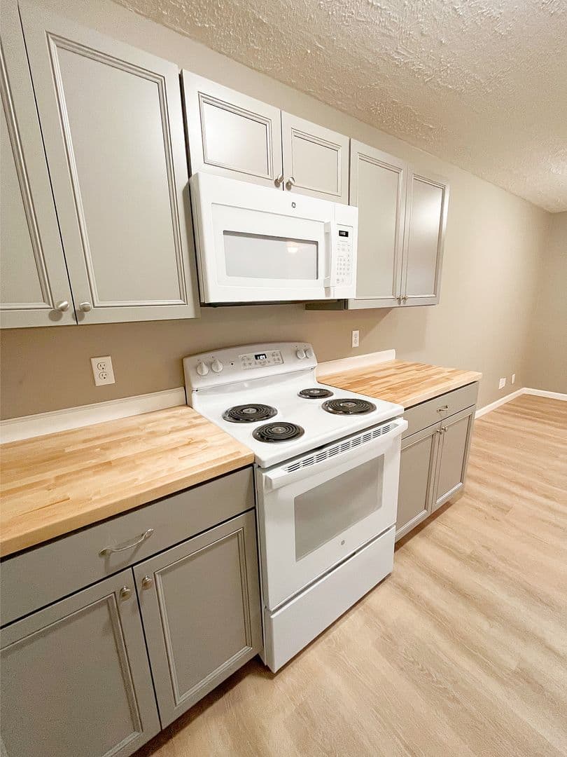 Lincoln Landing Apartments 8 of 12