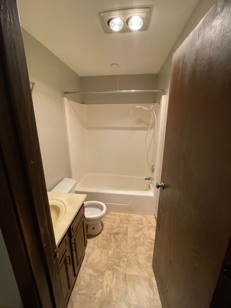 York Villa Apartments 6 of 6