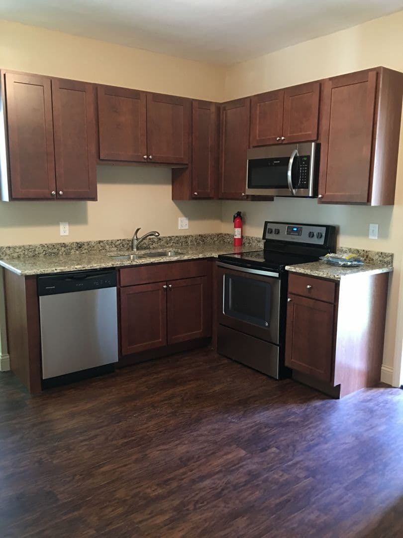 165 Littleton St 12 of 14