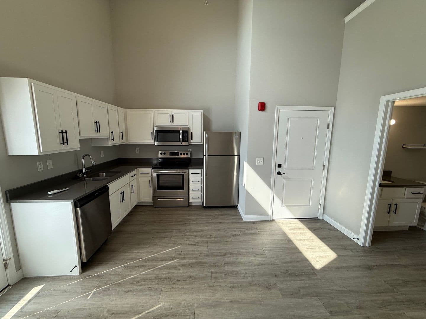 Grant Street Lofts-OM 2 of 8