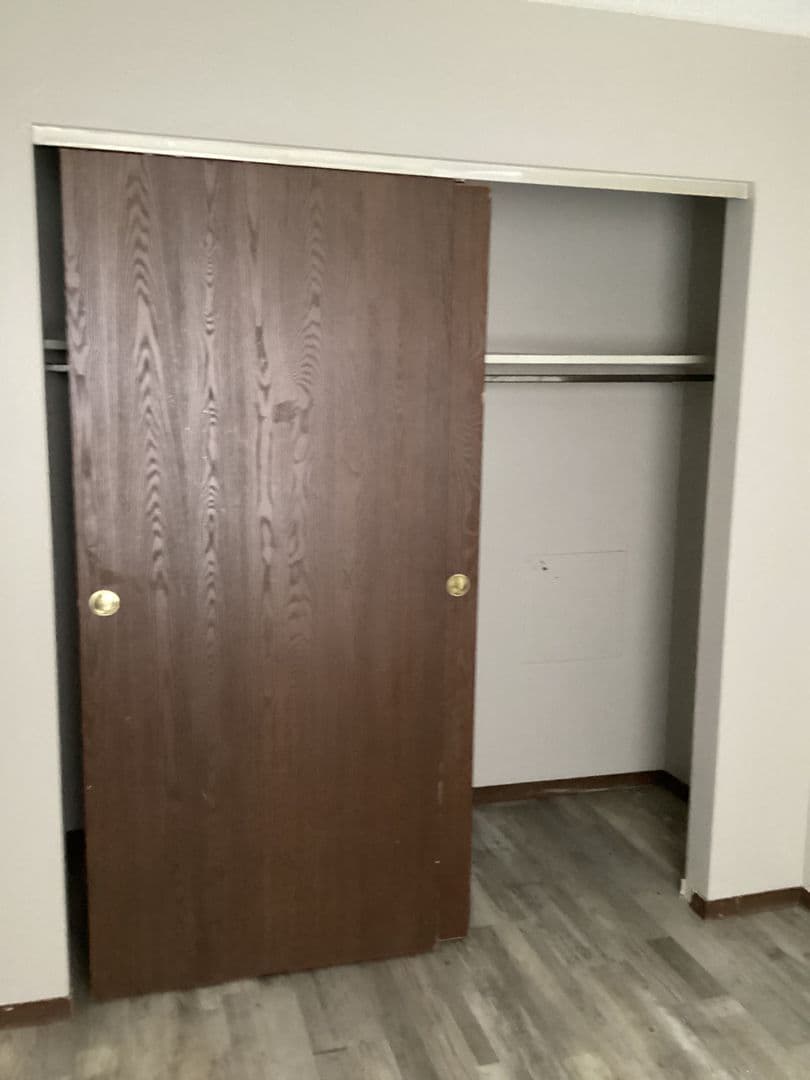 York Villa Apartments 9 of 12